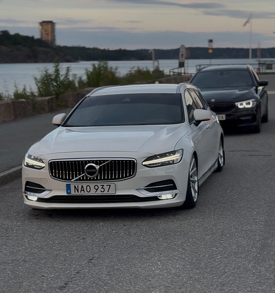 Volvo V90 2 of 12