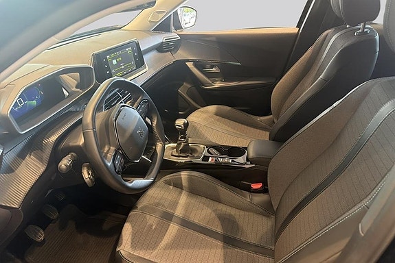 Peugeot 2008 5 of 5