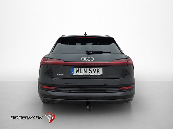 Audi e-tron 8 of 30