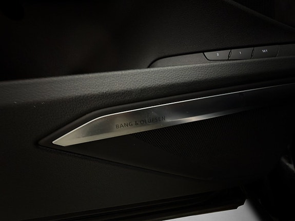 Audi e-tron 15 of 30