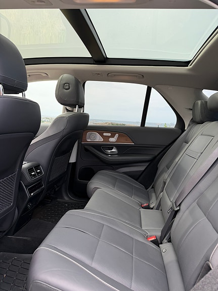 Mercedes-Benz GLE450 5 of 7