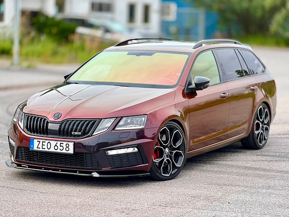 Skoda Octavia 3 of 10
