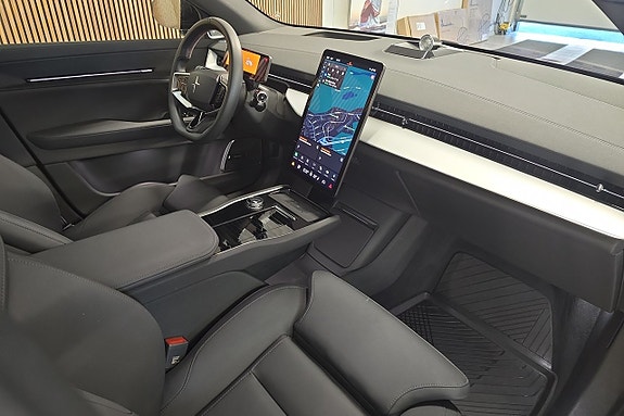 Polestar 3 9 of 23