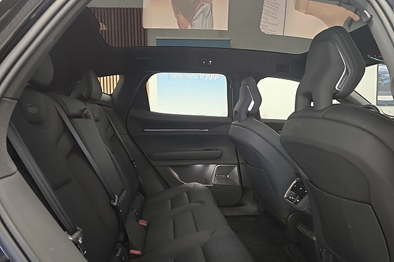 Polestar 3 10 of 23