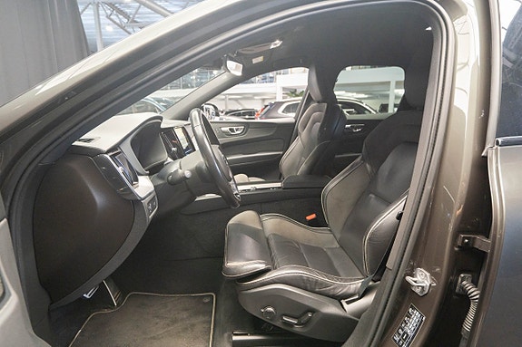 Volvo XC60 17 of 26