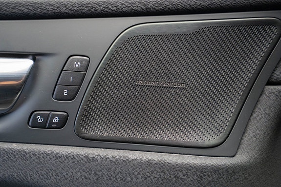 Volvo XC60 15 of 26