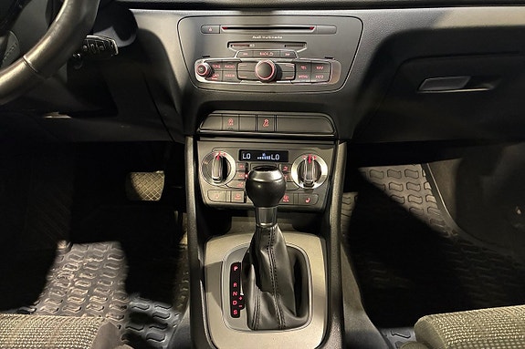 Audi Q3 12 of 17