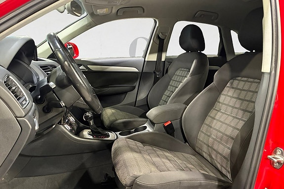 Audi Q3 3 of 5