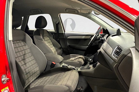 Audi Q3 15 of 17