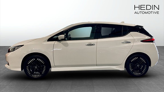 Nissan Leaf 4 of 5