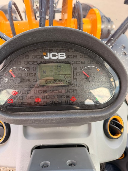 JCB 409 Nordic snabbgående med redskap 10 of 12