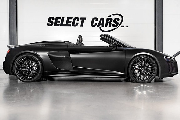 Audi R8 3 of 5