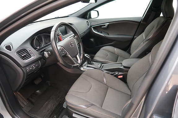 Volvo V40 Cross Country 4 of 5