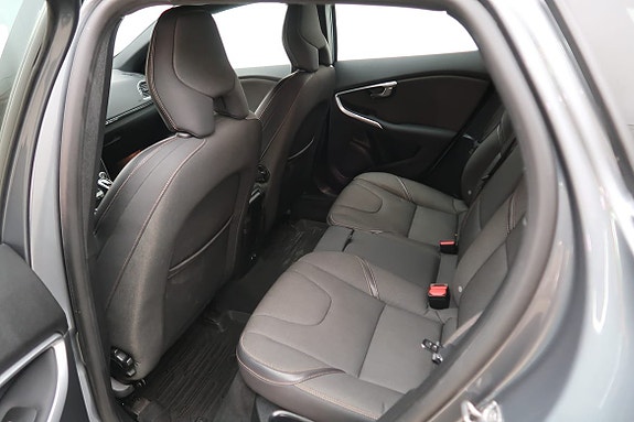 Volvo V40 Cross Country 5 of 5