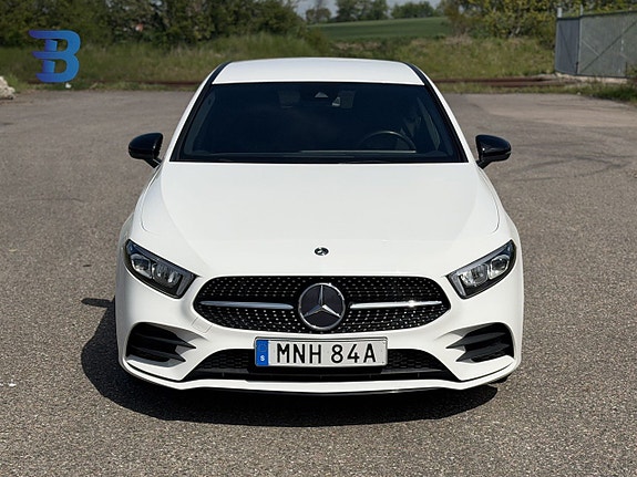 Mercedes-Benz A180 4 of 5