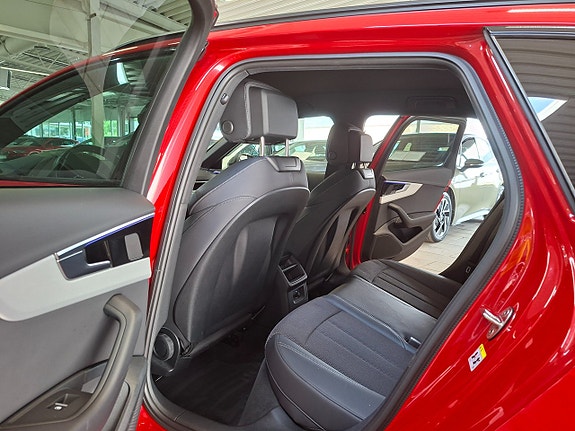 Audi A4 10 of 19