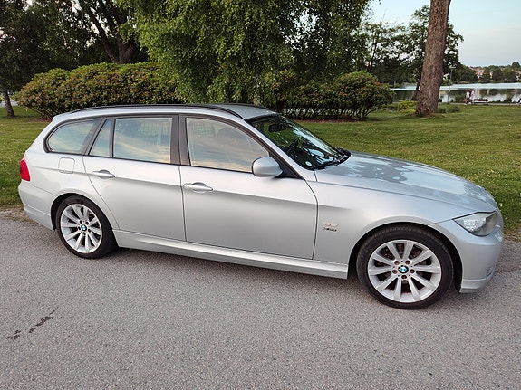 BMW 320d 8 of 11