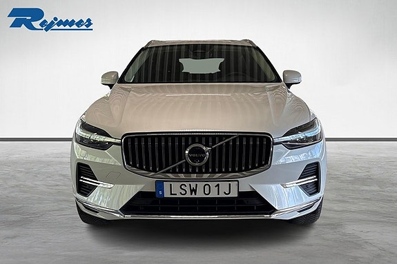 Volvo XC60 3 of 5