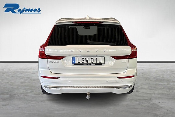 Volvo XC60 14 of 17