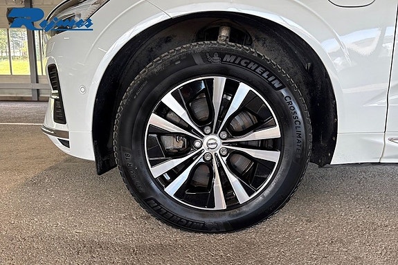 Volvo XC60 17 of 17