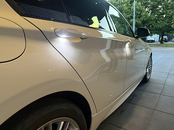 BMW 120i 6 of 13