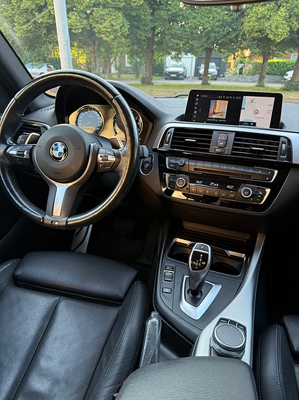 BMW 120i 10 of 13