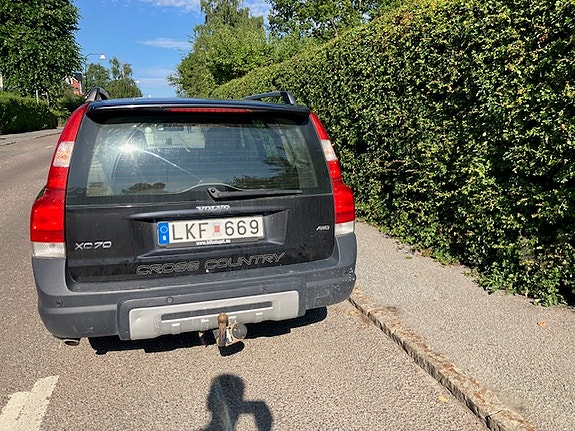 Volvo XC70 2 of 2