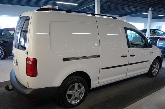 Volkswagen Caddy Maxi 4 of 5