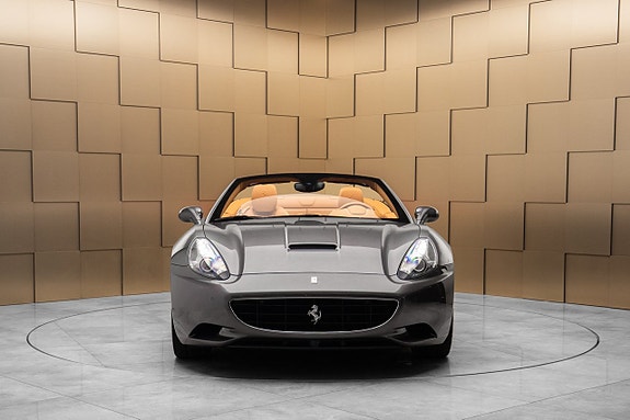 Ferrari California 8 of 24