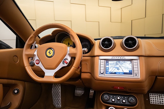 Ferrari California 14 of 24