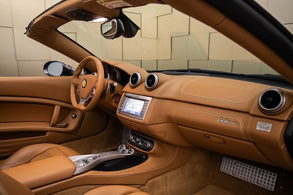Ferrari California 16 of 24