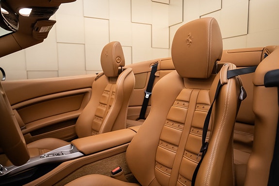 Ferrari California 18 of 24