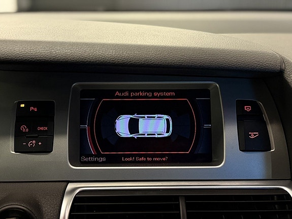 Audi Q7 25 of 27