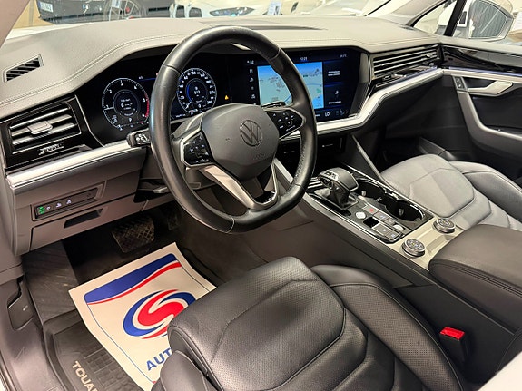 Volkswagen Touareg 14 of 27