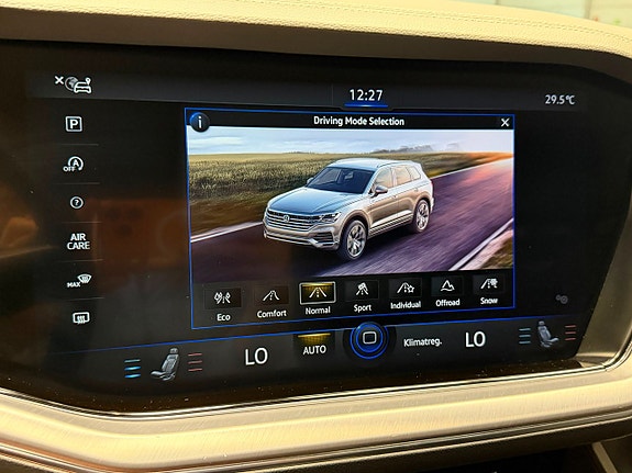 Volkswagen Touareg 22 of 27