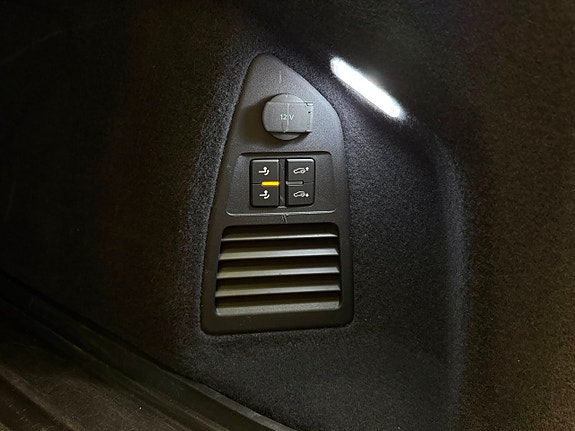 Volkswagen Touareg 24 of 27