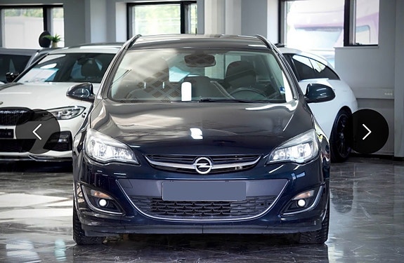 Opel Astra 2 of 5