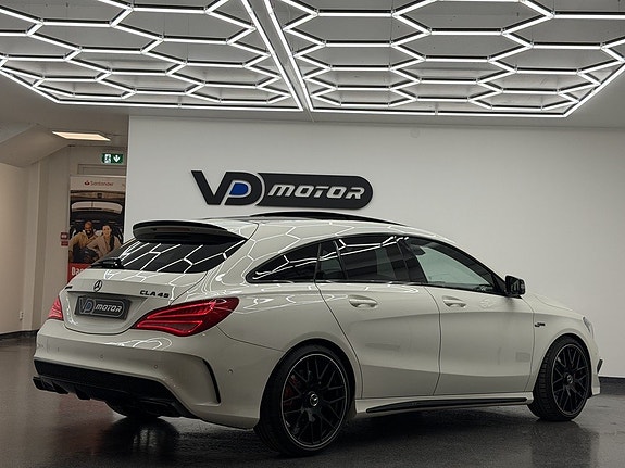 Mercedes-Benz CLA45 5 of 5