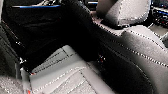 BMW i4 5 of 5