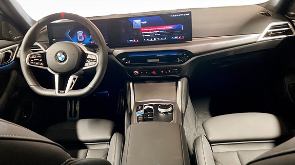 BMW i4 4 of 5