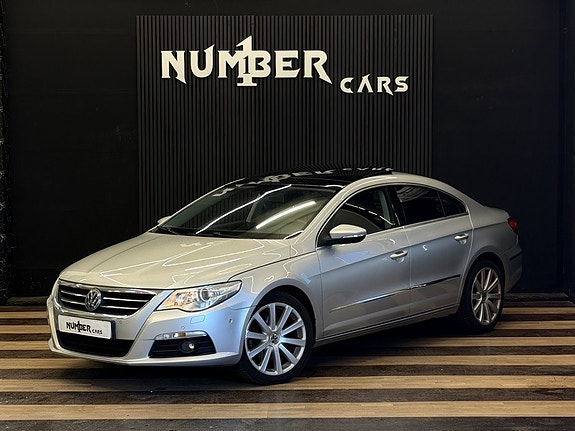 Volkswagen Passat CC 2 of 5