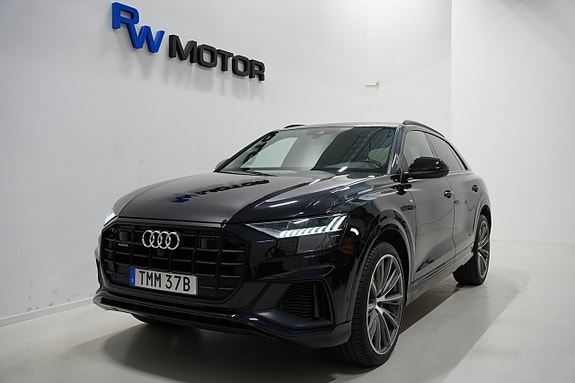 Audi Q8 2 of 5