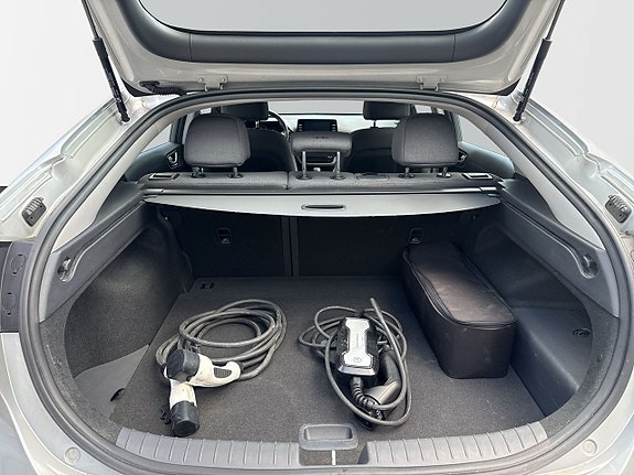 Hyundai IONIQ 8 of 25