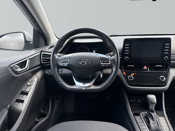 Hyundai IONIQ 10 of 25