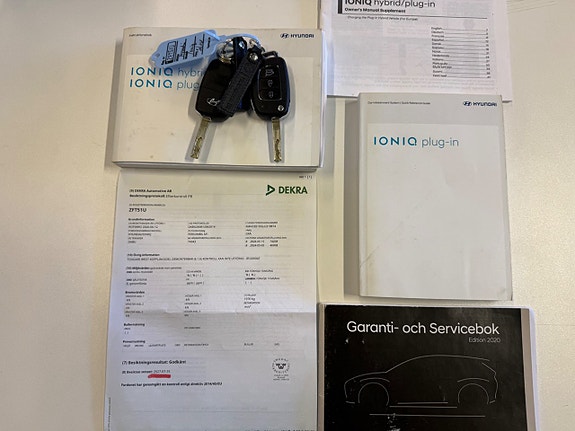 Hyundai IONIQ 19 of 25