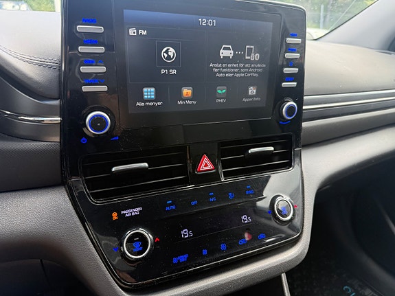 Hyundai IONIQ 17 of 25