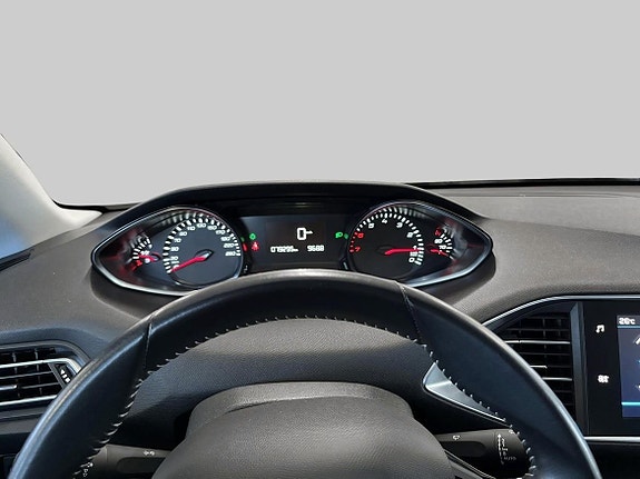 Peugeot 308 14 of 18