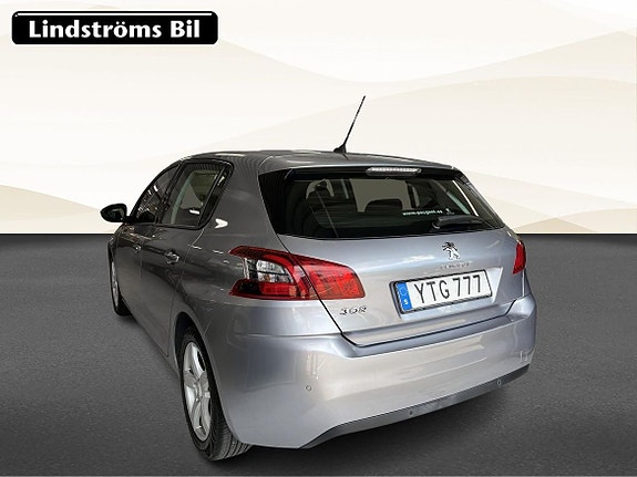 Peugeot 308 4 of 18