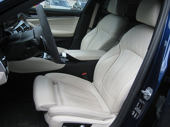 BMW 540i 10 of 20