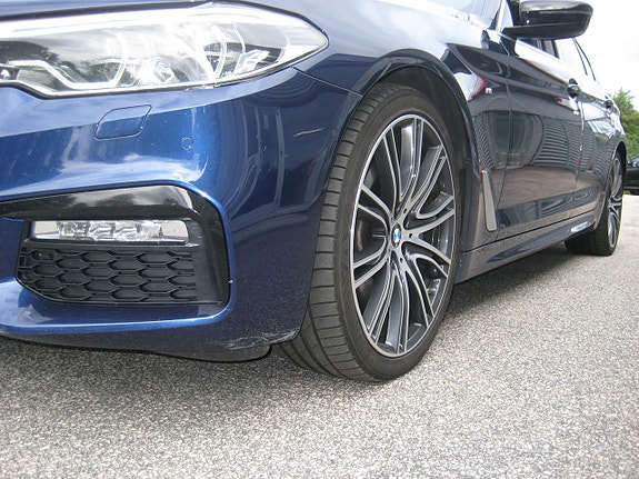 BMW 540i 9 of 20
